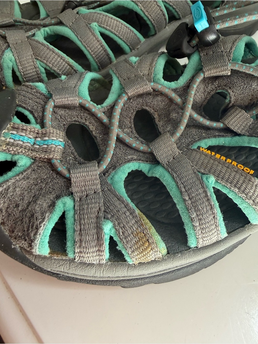 Keen whisper Women size 8.5 Gray and Teal Sport Sandals - Picture 6 of 11
